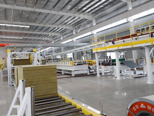 Laatste bedrijfsblogs Hebei Greens Launches Stone Wool Sandwich Panel Production Line with 3-15 m/min Continuous Output