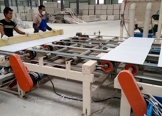 Goede prijs. PLC-gecontroleerde plaatblok PVC en aluminiumfolie dubbelzijdige lamineermachine online