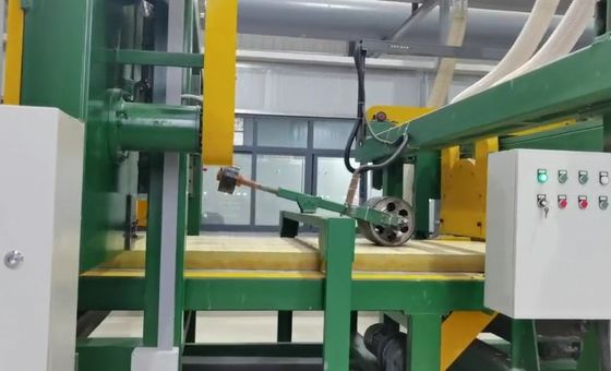 Goede prijs. 10000-60000 ton per jaar De hele basalt stenen wollen rotswolproductielijn online