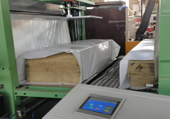 Goede prijs. Productielijn voor hoogwaardige steenwol met een breedte van 1,2 meter, een snelheid van 40 tot 120 meter per minuut en een breedte van 2800 mm online