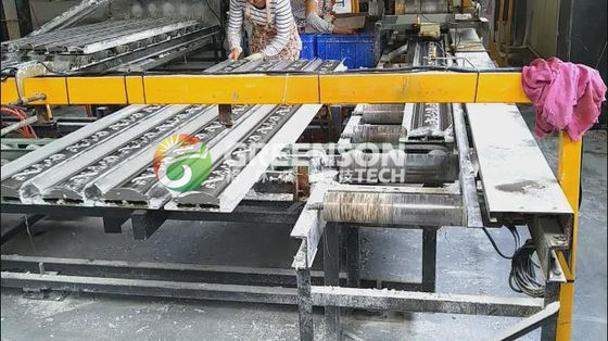 2000 stuks capaciteit Gips cornice machine hoge prestaties