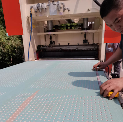 Goede prijs. Full Automatic Punch Hole Plate Machine Sheet Perforation Machine online