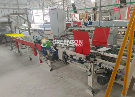 Goede prijs. Volledig automatische gips plafondplaat maken machine gips plafond tegels machine online