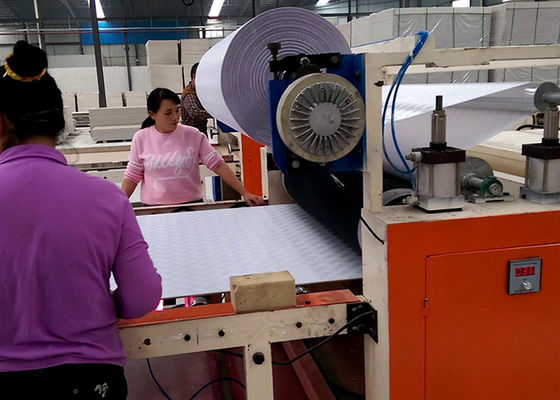 De waterdichte Vinyl Omvatte Raad die van het Gipsplafond Machine maken