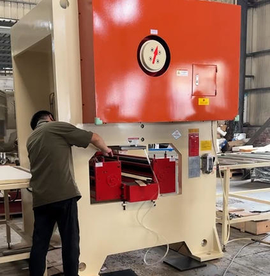 Hydraulische druk op pneumatische volledig automatisch oogje ponsmachine oogje en doorloopmachine