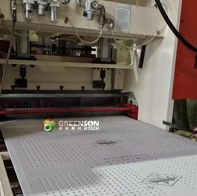 Gipsplaat-ponsmachine met 160 kg ponsdruk voor 20 mm maximale dikte en aanpasbare gatvormen