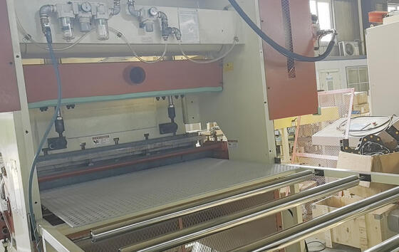 Goede prijs. CNC-gecontroleerde energiebesparende, efficiënte perforatiemachine voor MDF- en gipsplatenperforatoren online