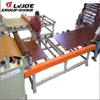 De automatische en Efficiënte pvc-Tegels die van het Gipsplafond Machine maken